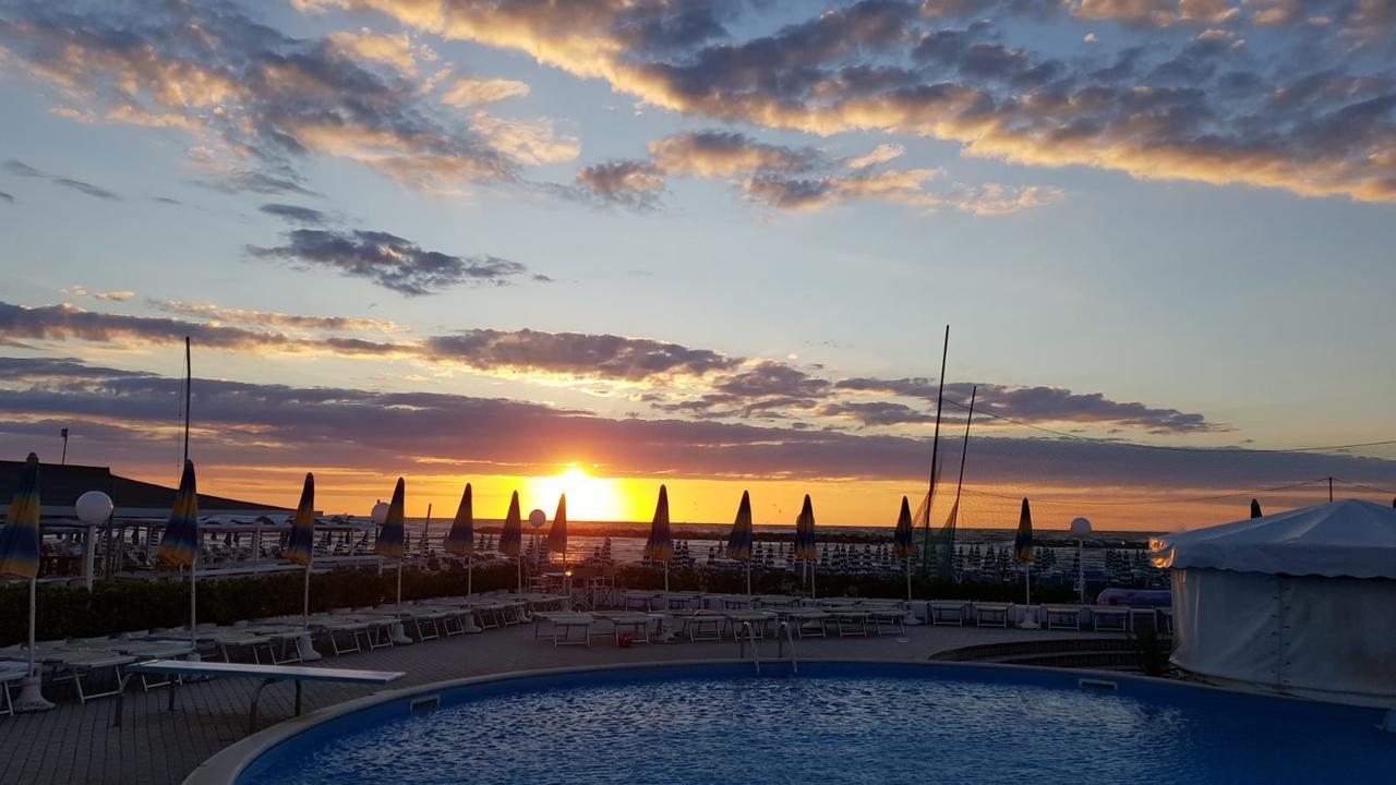 Hotel Marco Lido Di Savio Zewnętrze zdjęcie